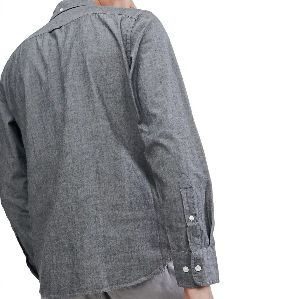 clean_back_view_1784131720050.webp